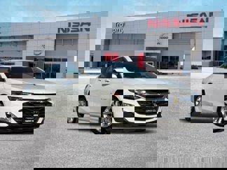 Used 2023 Chevrolet Malibu LT image 1