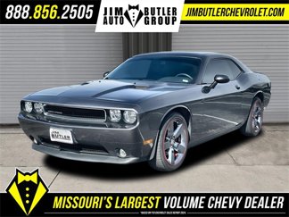 Used 2013 Dodge Challenger SXT image 1