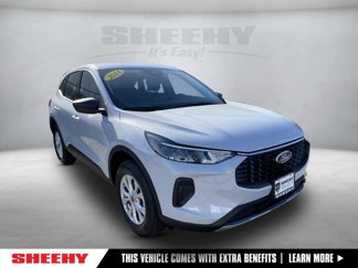 Certified 2025 Ford Escape Active w/ Cold Weather Package image 1