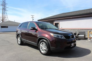Used 2014 Kia Sorento LX image 1