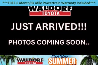 Used 2022 Toyota Camry SE image 1