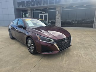 Used 2025 Nissan Altima 2.5 SV image 1