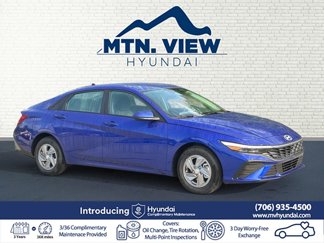 New 2025 Hyundai Elantra SE image 1