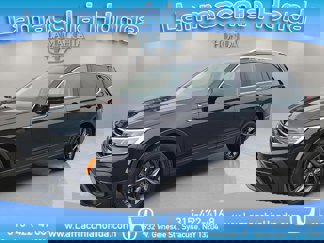 Used 2022 Volkswagen Tiguan SE image 1