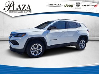 New 2025 Jeep Compass Latitude image 1