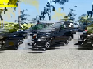 Certified 2023 Nissan Altima 2.5 SV image 1