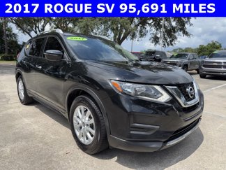 Used 2017 Nissan Rogue SV image 1