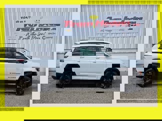 New 2025 Jeep Grand Cherokee L Limited w/ Black Appearance Package image 1