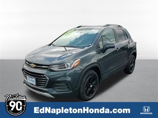 Used 2022 Chevrolet Trax LT w/ LT Convenience Package image 1
