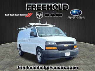 Used 2018 Chevrolet Express 3500 image 1