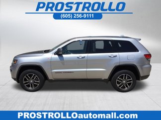Used 2018 Jeep Grand Cherokee Trailhawk w/ Trailhawk Luxury Group image 1