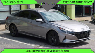 Used 2022 Hyundai Elantra SEL image 1