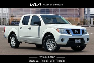 Used 2019 Nissan Frontier SV image 1