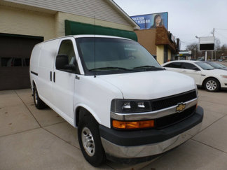 Used 2015 Chevrolet Express 2500 image 1