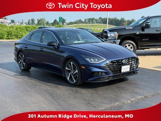 Used 2021 Hyundai Sonata SEL Plus w/ Tech Package image 1