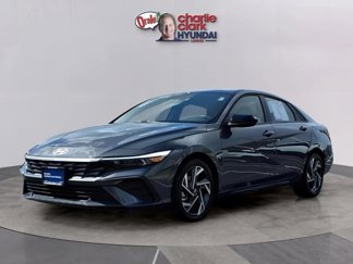 Certified 2025 Hyundai Elantra Sport image 1