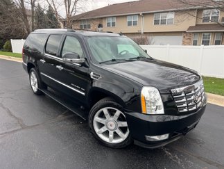 Used 2014 Cadillac Escalade ESV Luxury image 1