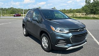 Used 2022 Chevrolet Trax LT w/ Driver Confidence Package image 1