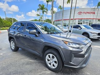 Used 2022 Toyota RAV4 LE image 1