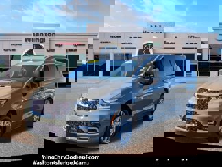 New 2025 Chrysler Pacifica Select image 1