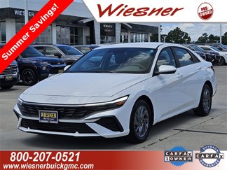 Used 2024 Hyundai Elantra SEL image 1