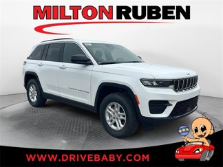 New 2025 Jeep Grand Cherokee Laredo w/ Luxury Tech Group I image 1