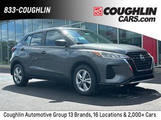 New 2025 Nissan Kicks Play S image 1