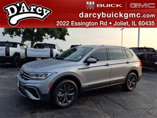 Used 2022 Volkswagen Tiguan SE image 1