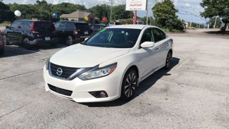 Used 2017 Nissan Altima 2.5 SV image 1