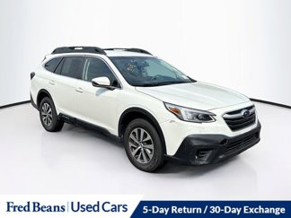 Used 2021 Subaru Outback Premium image 1
