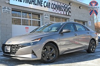 Used 2021 Hyundai Elantra SEL image 1