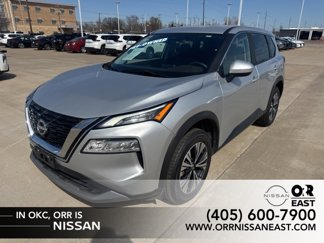 Used 2023 Nissan Rogue SV image 1