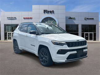 New 2025 Jeep Compass Limited image 1