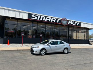 Used 2018 Toyota Corolla LE image 1