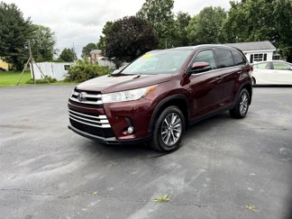 Used 2019 Toyota Highlander XLE image 1