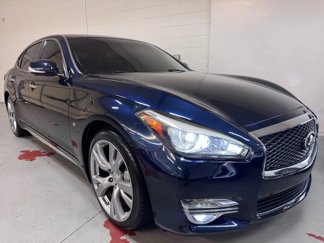 Used 2017 INFINITI Q70 L 3.7 image 1