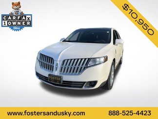 Used 2010 Lincoln MKT AWD image 1