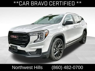 Certified 2024 GMC Terrain SLE w/ Driver Convenience Package image 1