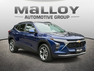 Used 2024 Chevrolet Trax LT w/ Driver Confidence Package image 1