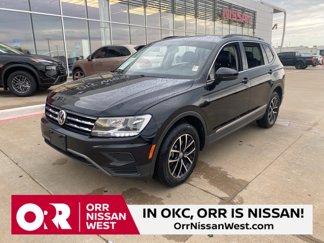 Used 2021 Volkswagen Tiguan SE image 1