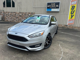 Used 2015 Ford Focus SE w/ SE Sport Package image 1