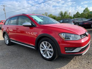 Used 2017 Volkswagen Golf Alltrack image 1