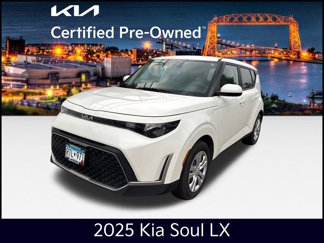 Certified 2025 Kia Soul LX image 1