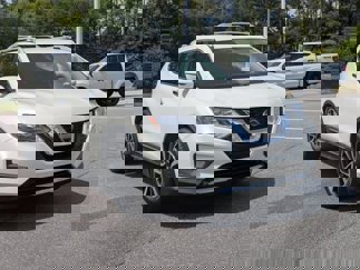 Used 2020 Nissan Rogue SL image 1