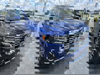 Certified 2023 GMC Acadia SLT w/ Technology Package image 1