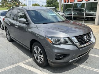 Used 2019 Nissan Pathfinder S image 1