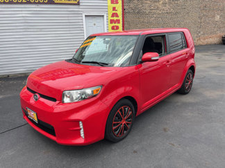 Used 2014 Scion xB image 1