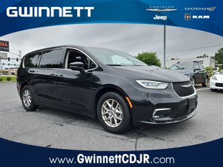 Certified 2023 Chrysler Pacifica Touring-L image 1