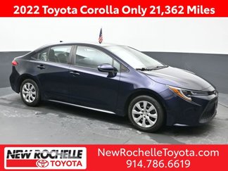 Certified 2022 Toyota Corolla LE image 1