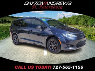 Certified 2020 Chrysler Pacifica Touring-L w/ S Appearance Package image 1